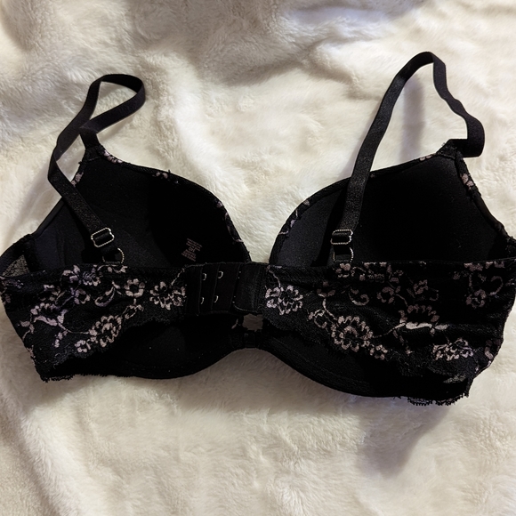 Victoria's Secret Black Push-up with black and pink floral lace detail 34D Bra - Picture 2 of 2